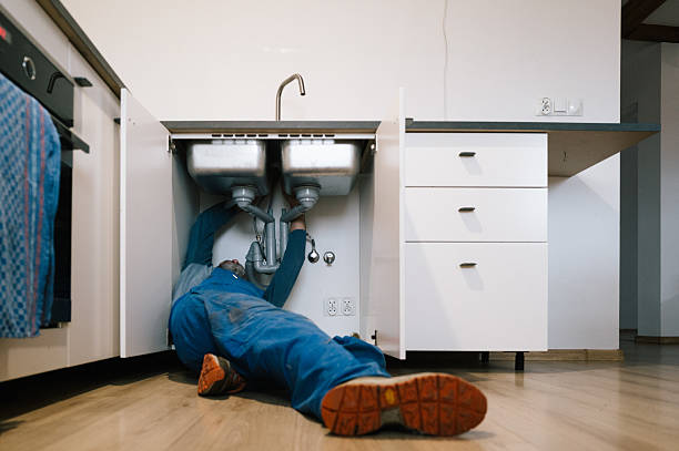 Professional Drain Cleaning technician working in Dixon Springs, TN